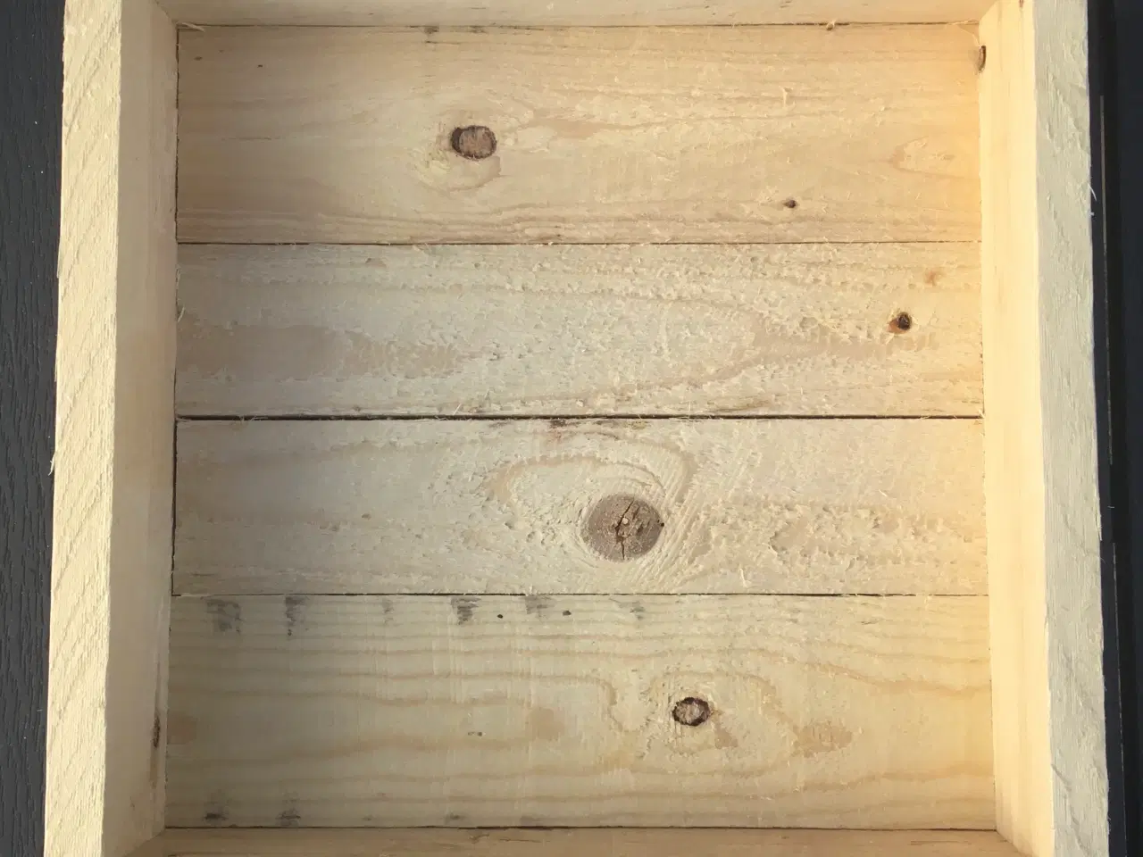 Billede 5 - Træ kasse / bakke 60 kr.  30 x 30