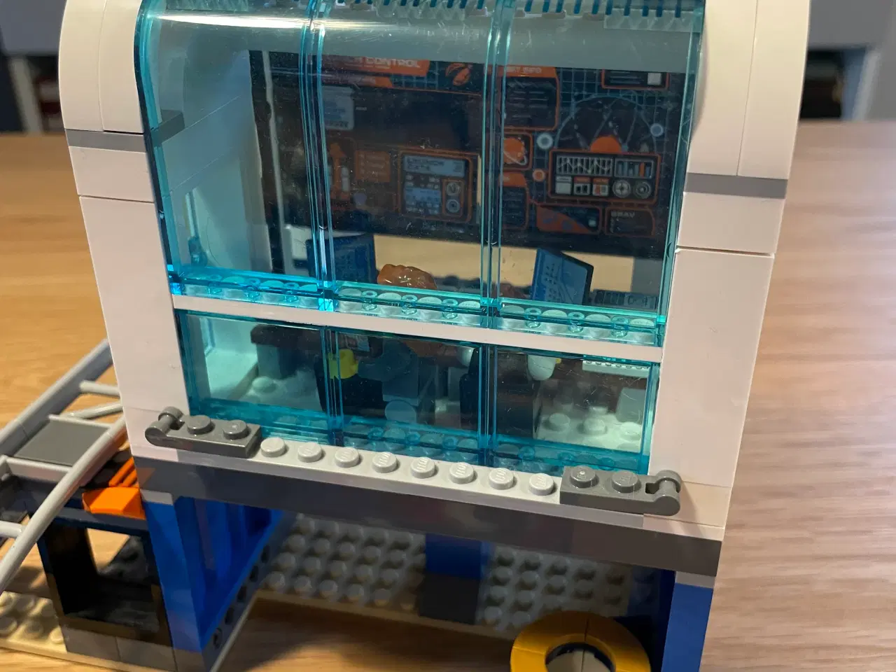 Billede 2 - LEGO CITY Rumraket og affyringscenter