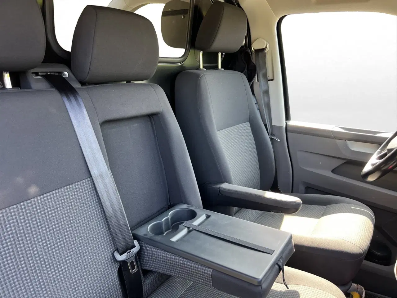 Billede 13 - VW Transporter 2,0 TDi 199 Kassevogn DSG 4Motion kort
