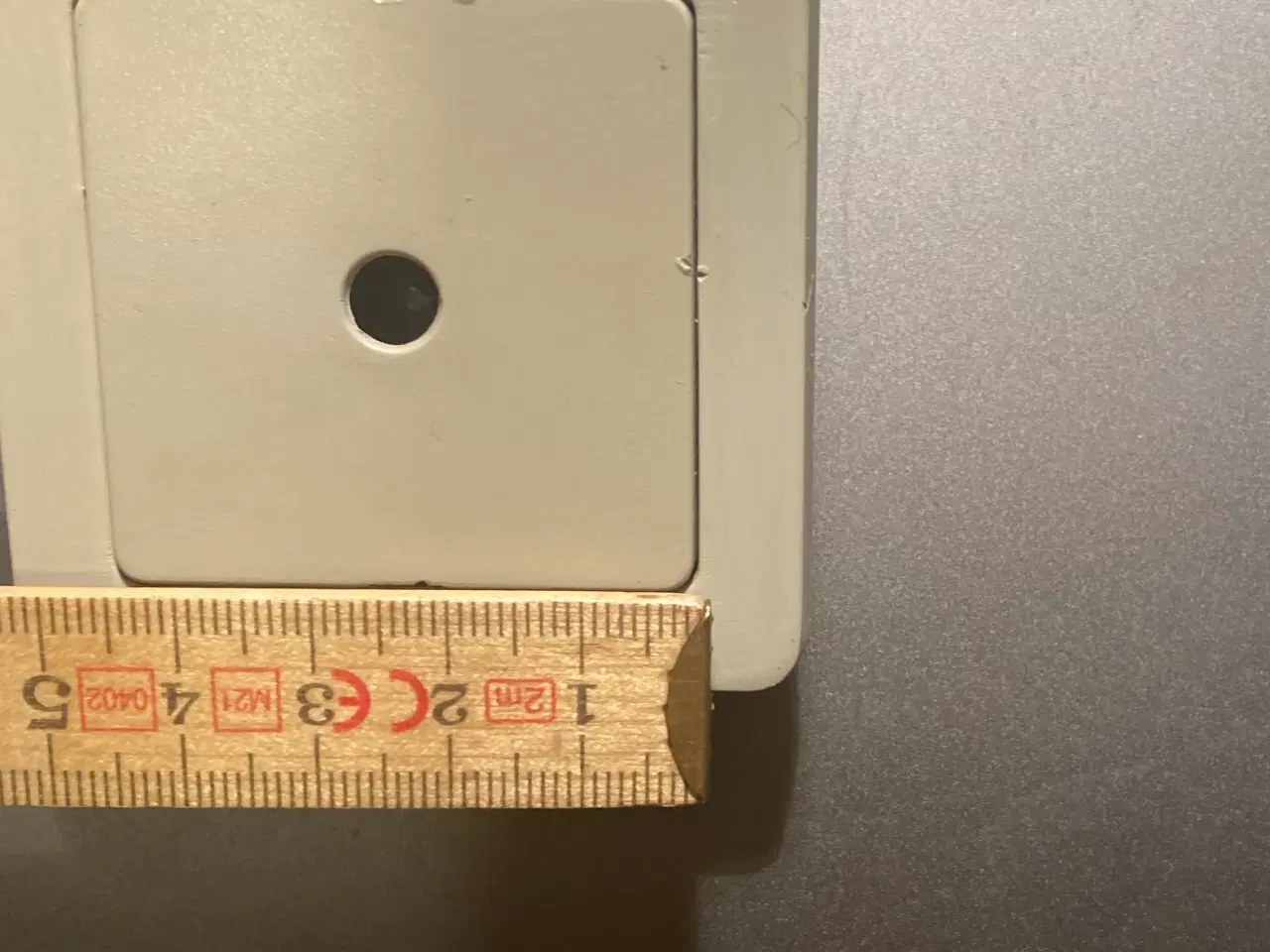 Billede 4 - Lampeudtag til væg