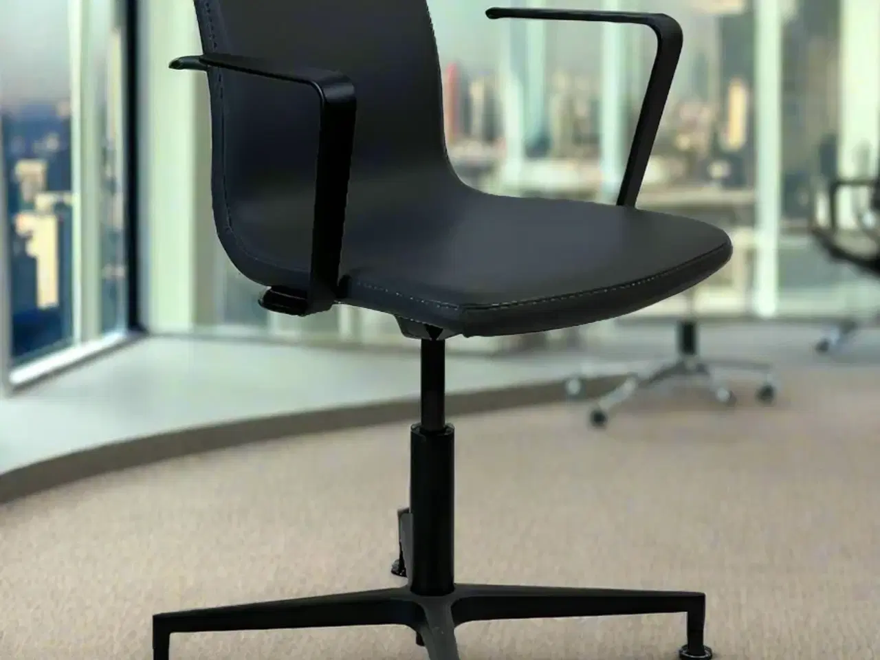 Billede 2 - Labofa | Groovy CC Mødestol