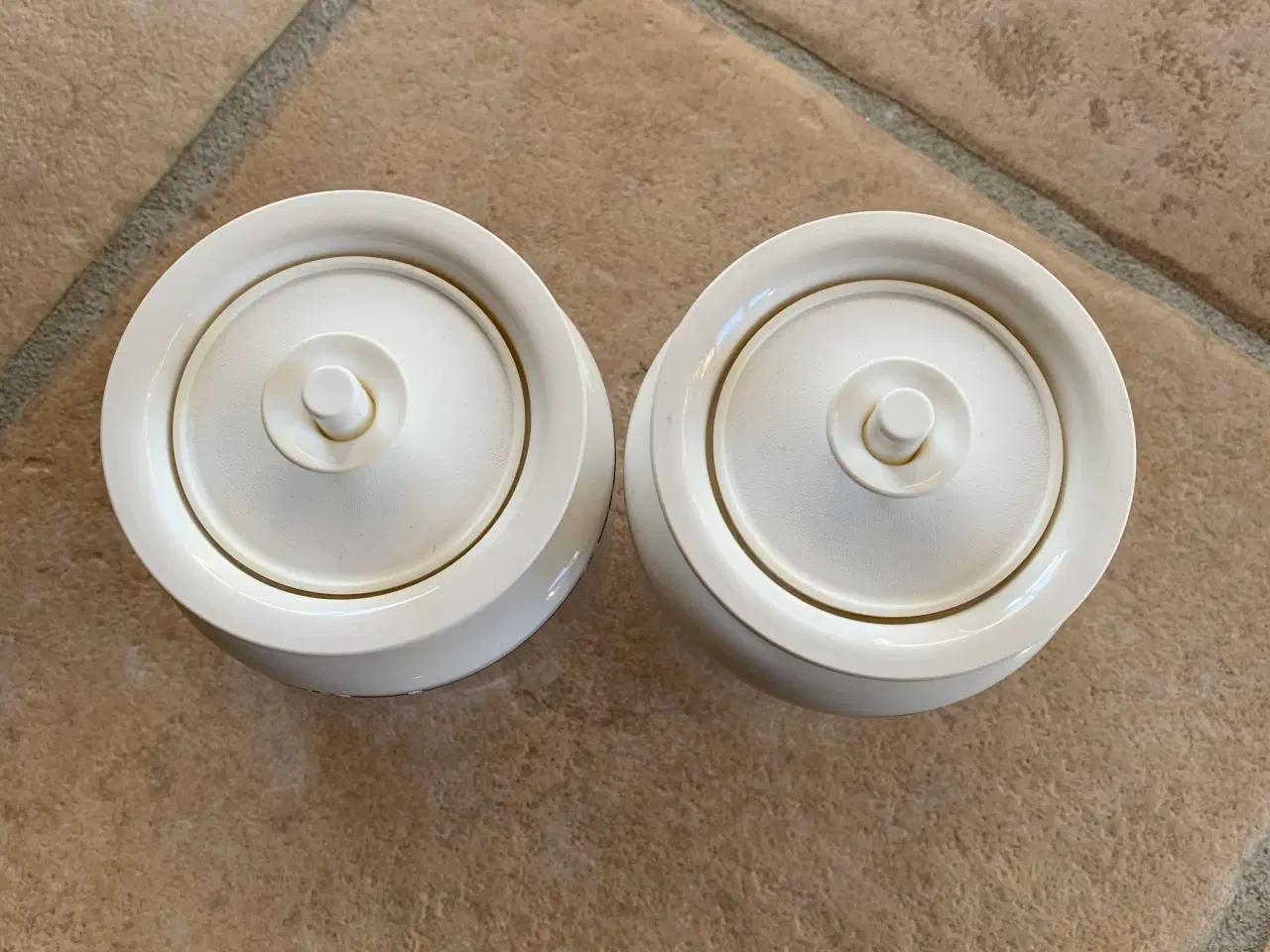 Billede 2 - Tupperware opbevaringsbøtter 2 stk