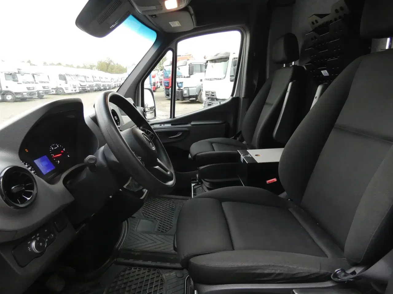 Billede 12 - Mercedes-Benz Sprinter 316 2,1 CDI A2 H2 RWD 163HK Van 6g