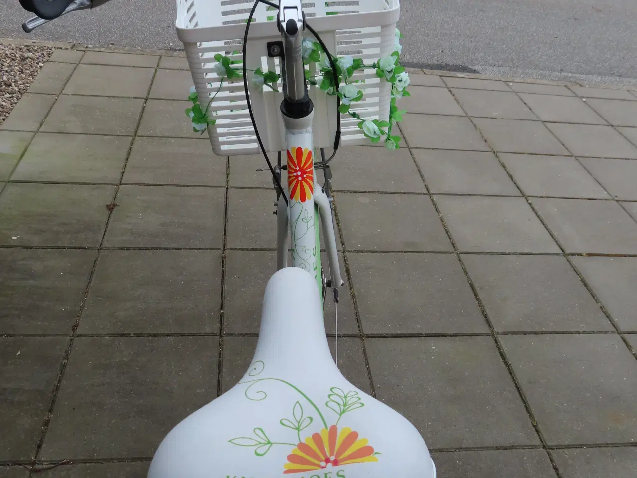 Billede 4 - Flower Power fra Kildemoes - som en ny cykel