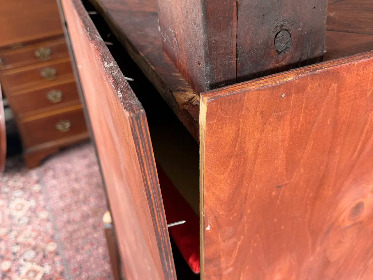 Billede 6 - Hjørneskab i fineret mahogni