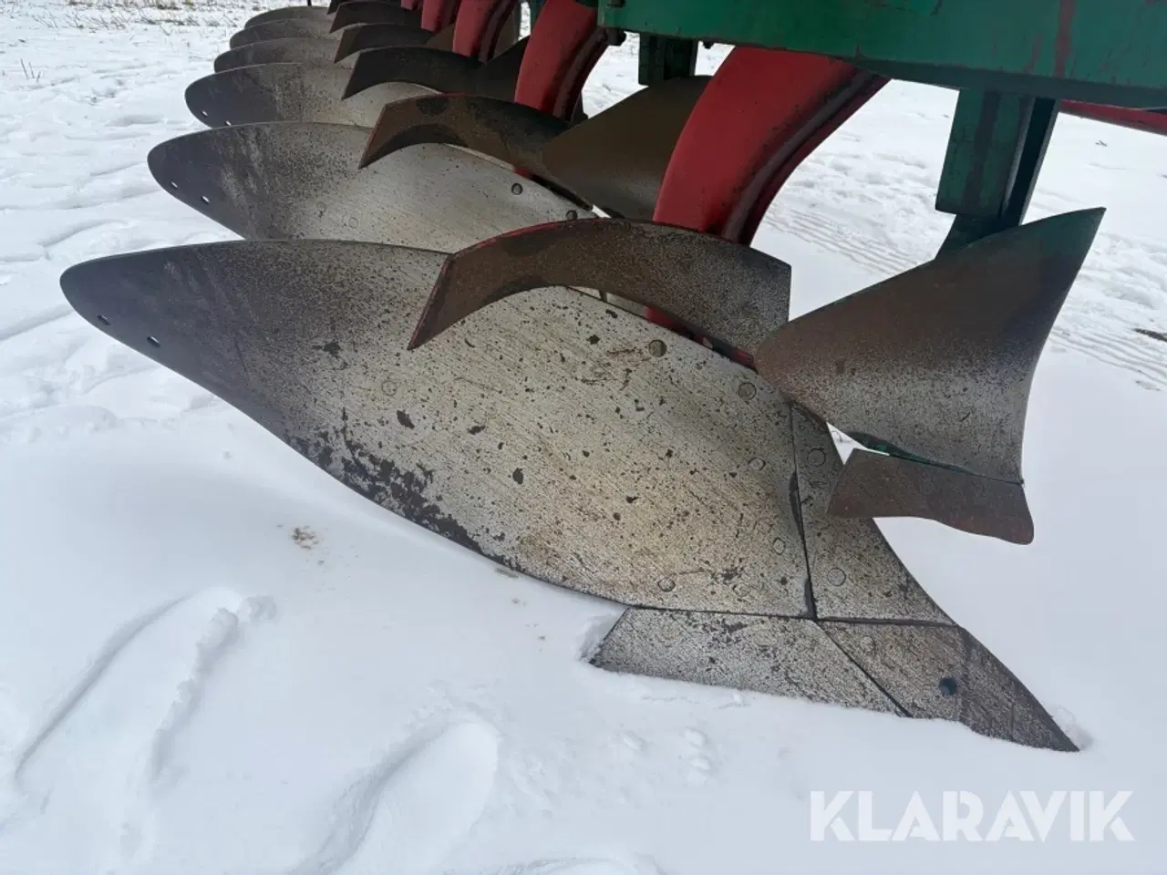 Billede 12 - Halvbugseret Vendeplov Kverneland PB85 6-furet