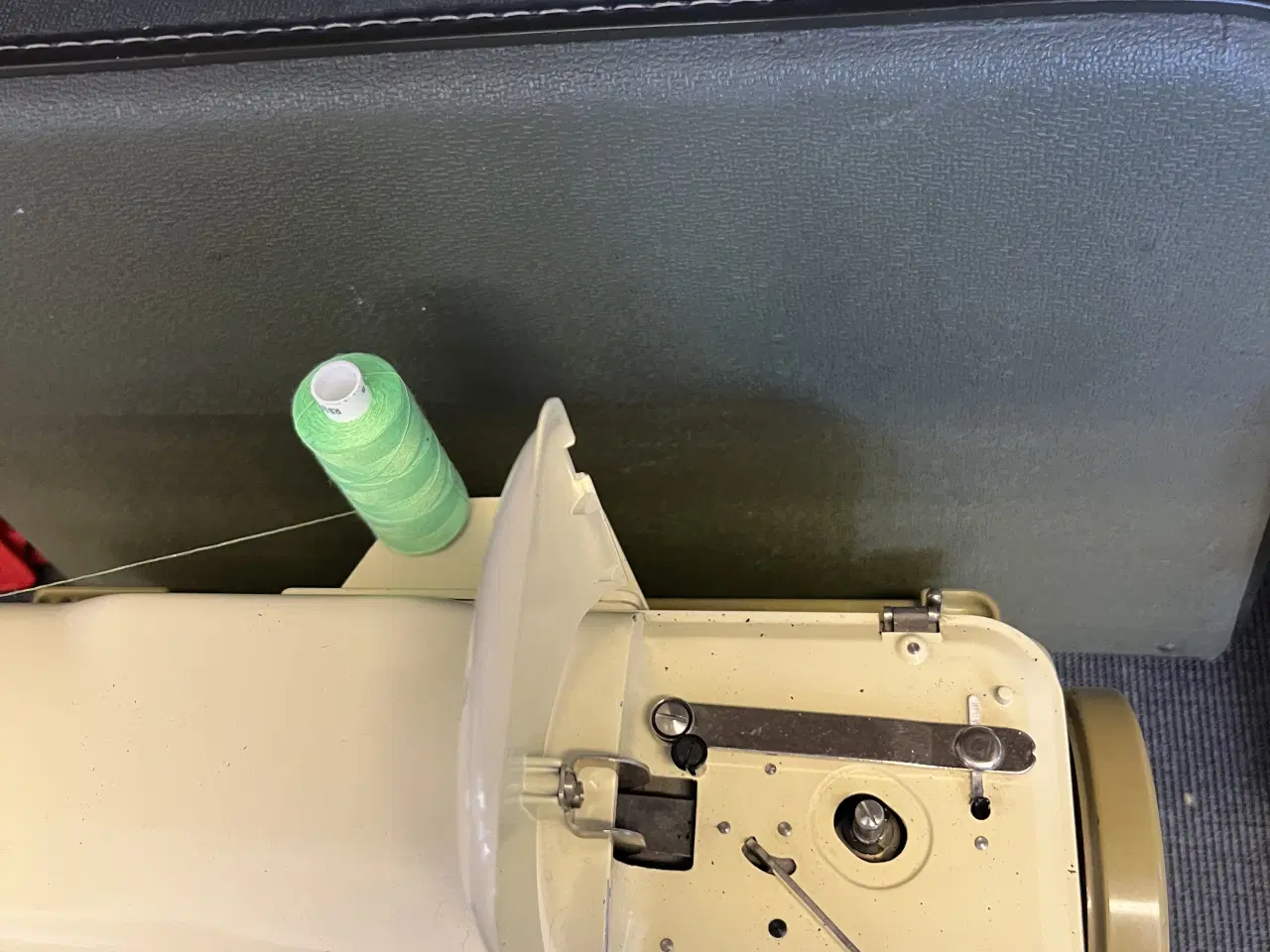 Billede 2 - Bernina symaskine