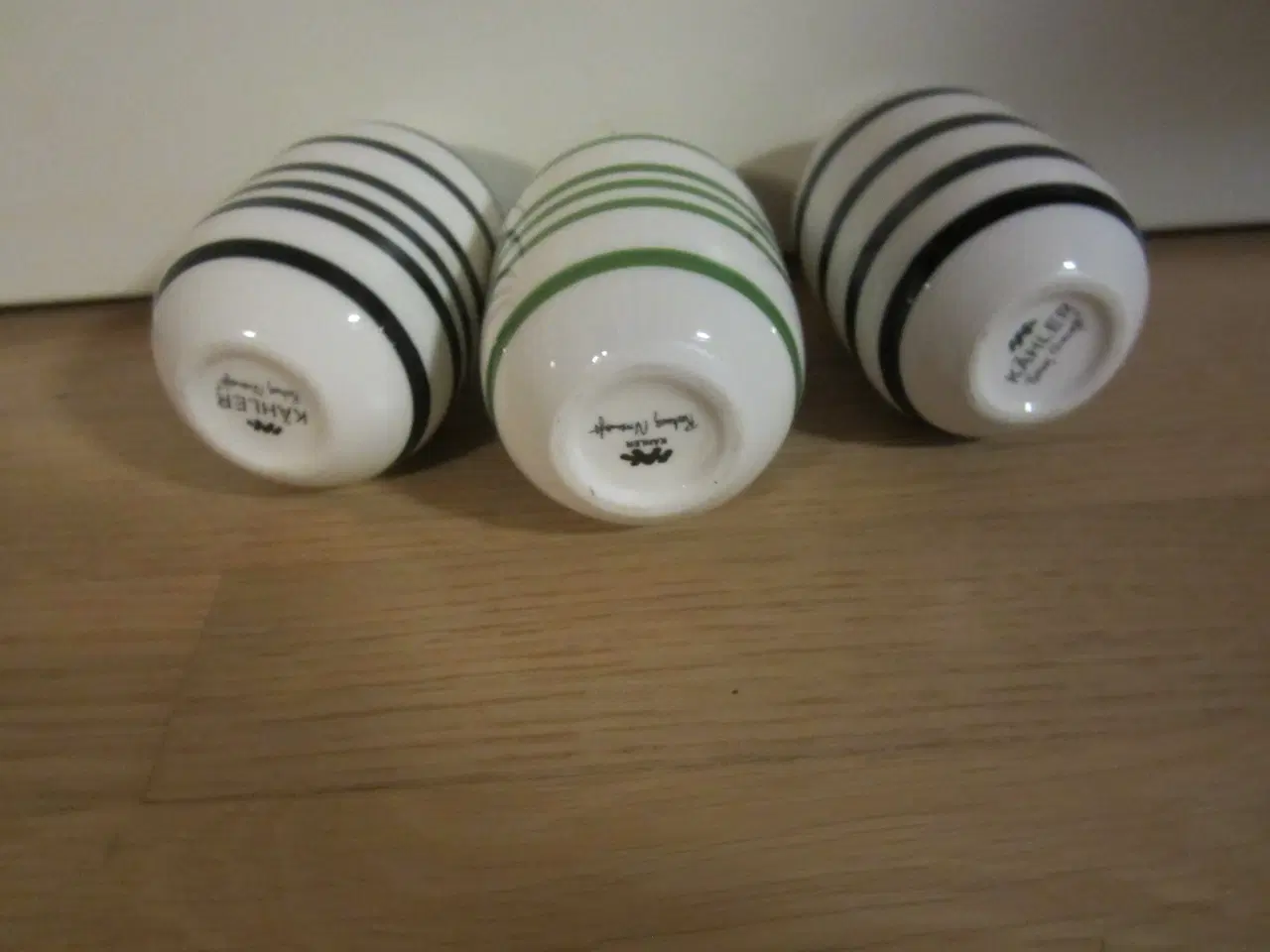 Billede 2 - 3 fine små Kahler vaser, 8 cm i højden samlet 60