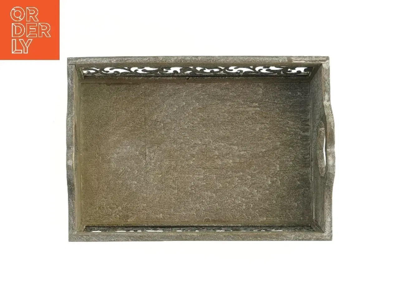 Billede 2 - Dekorativ træbakke med udskæringer (str. 39,5x25 cm)