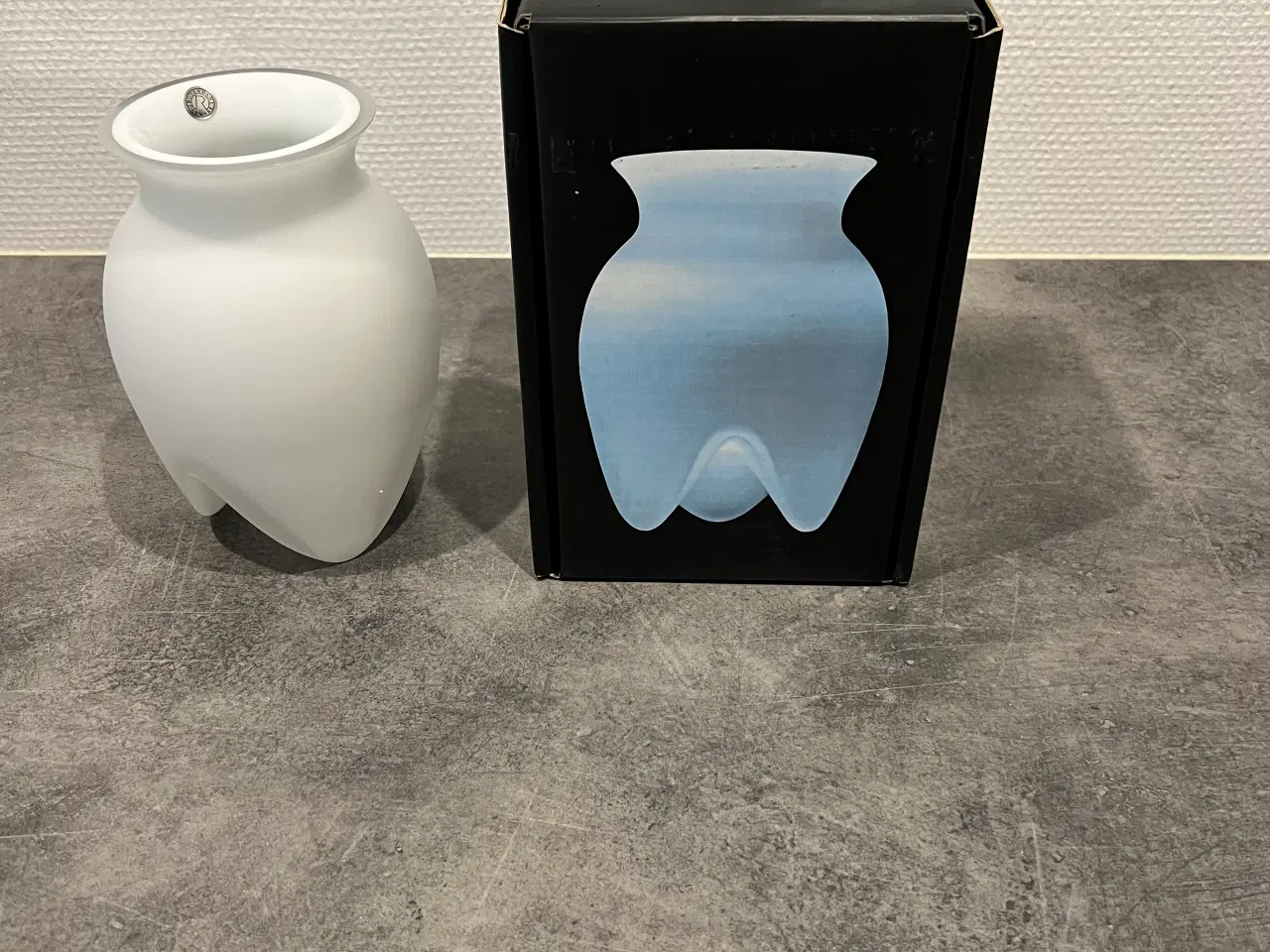 Billede 2 - LIN Utzon vase 18 cm