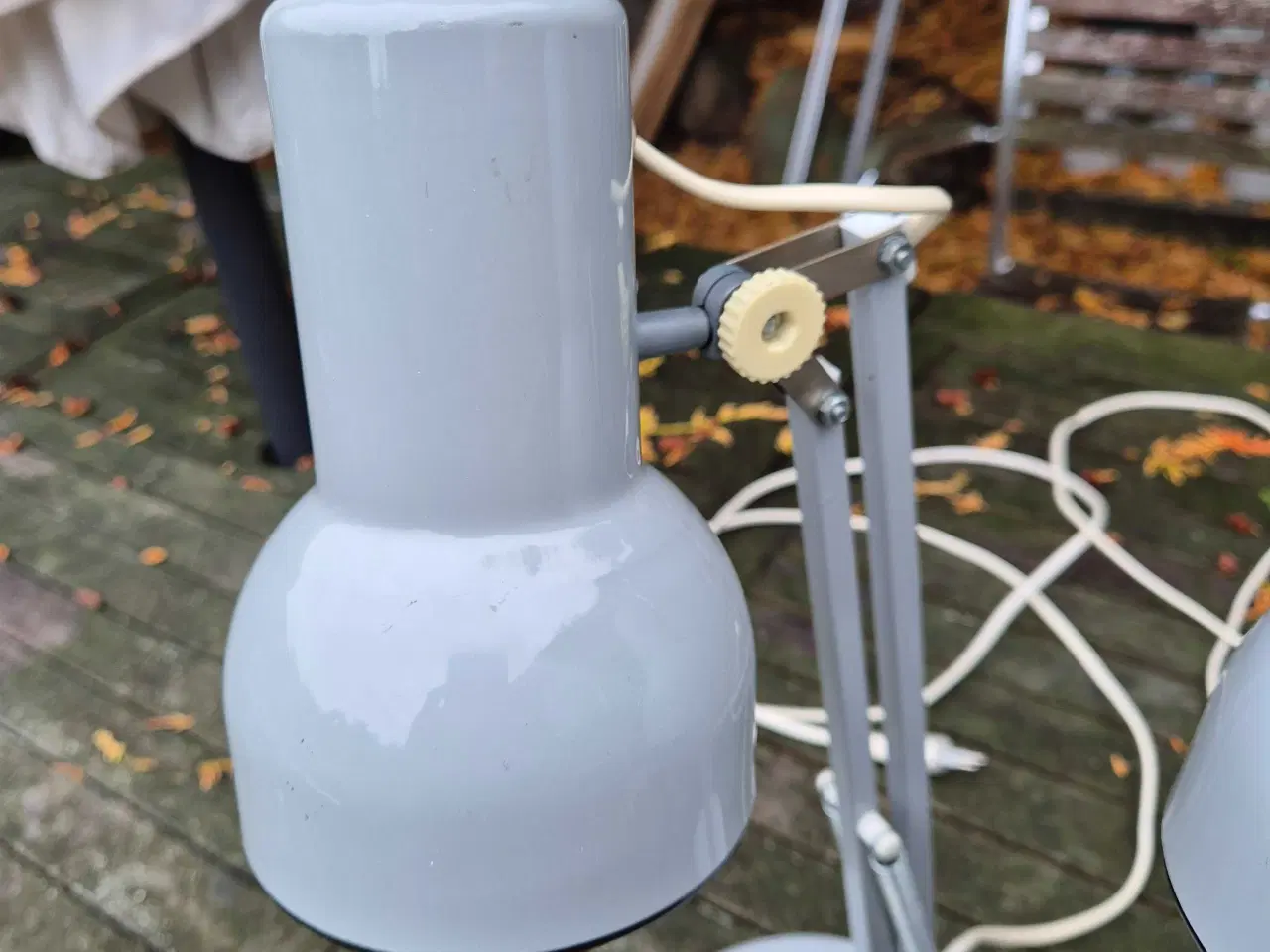 Billede 12 - To fleksible bordlamper i sjælden grå