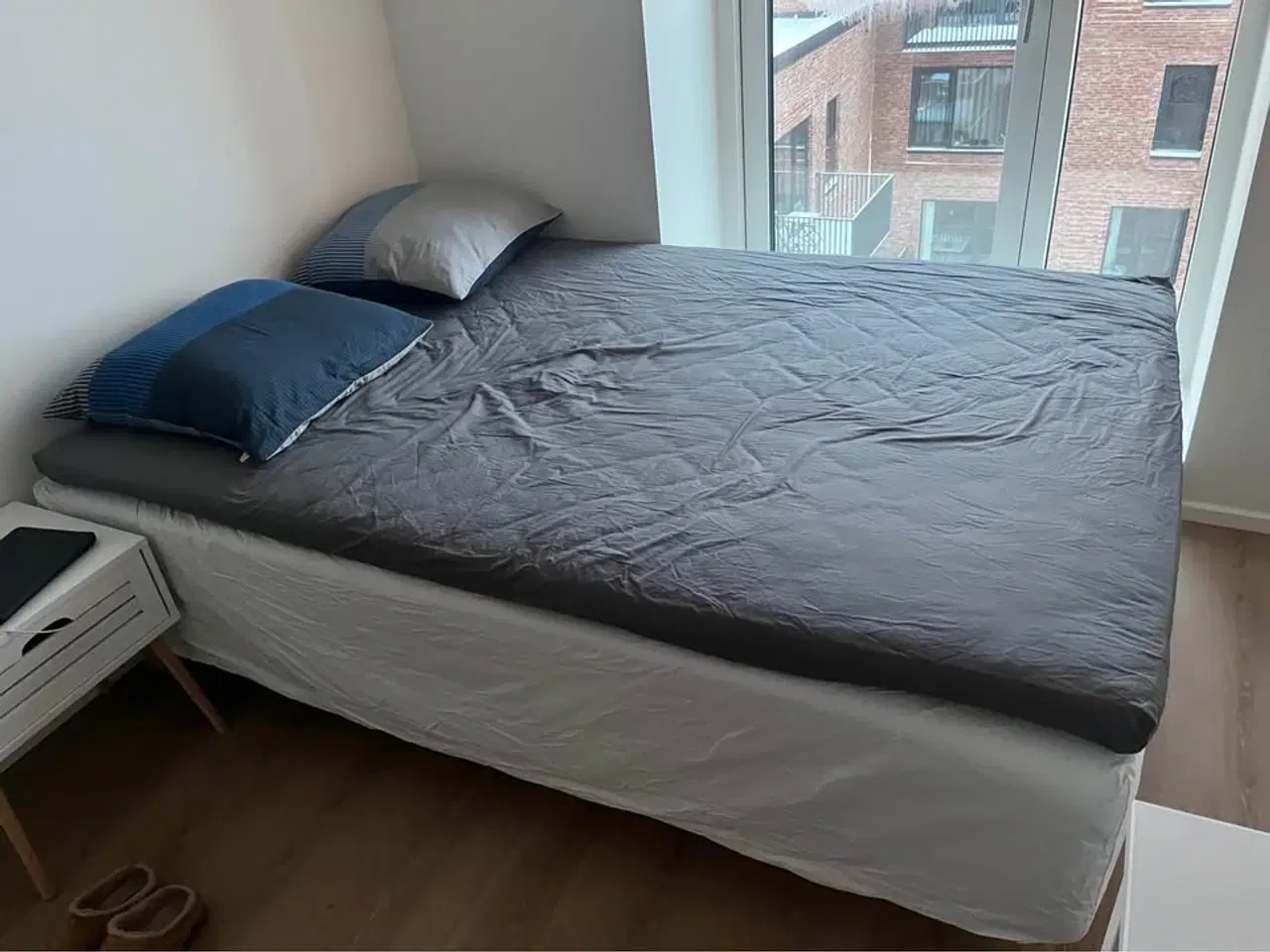 Billede 5 - Boxmadras seng SKOTTERUD 140x200 