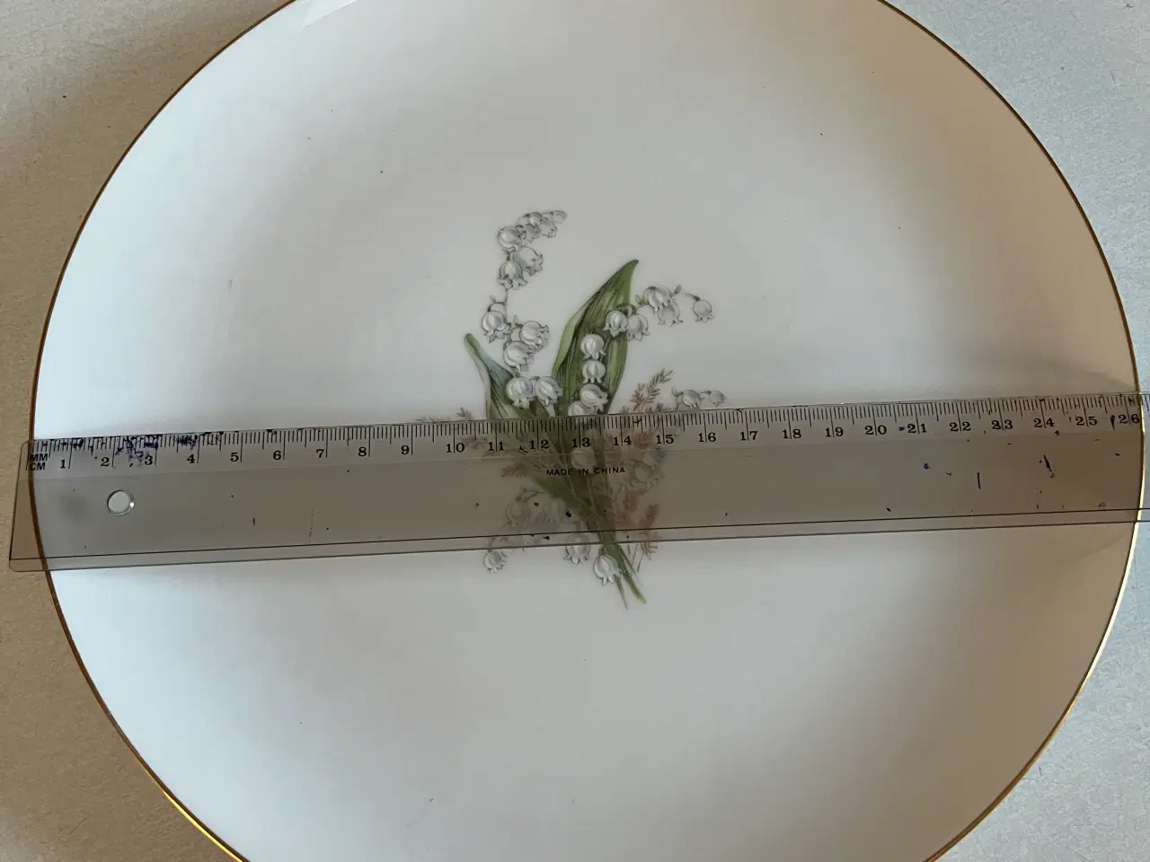 Billede 3 - Rundt fad med liljekonval fra Bavaria 