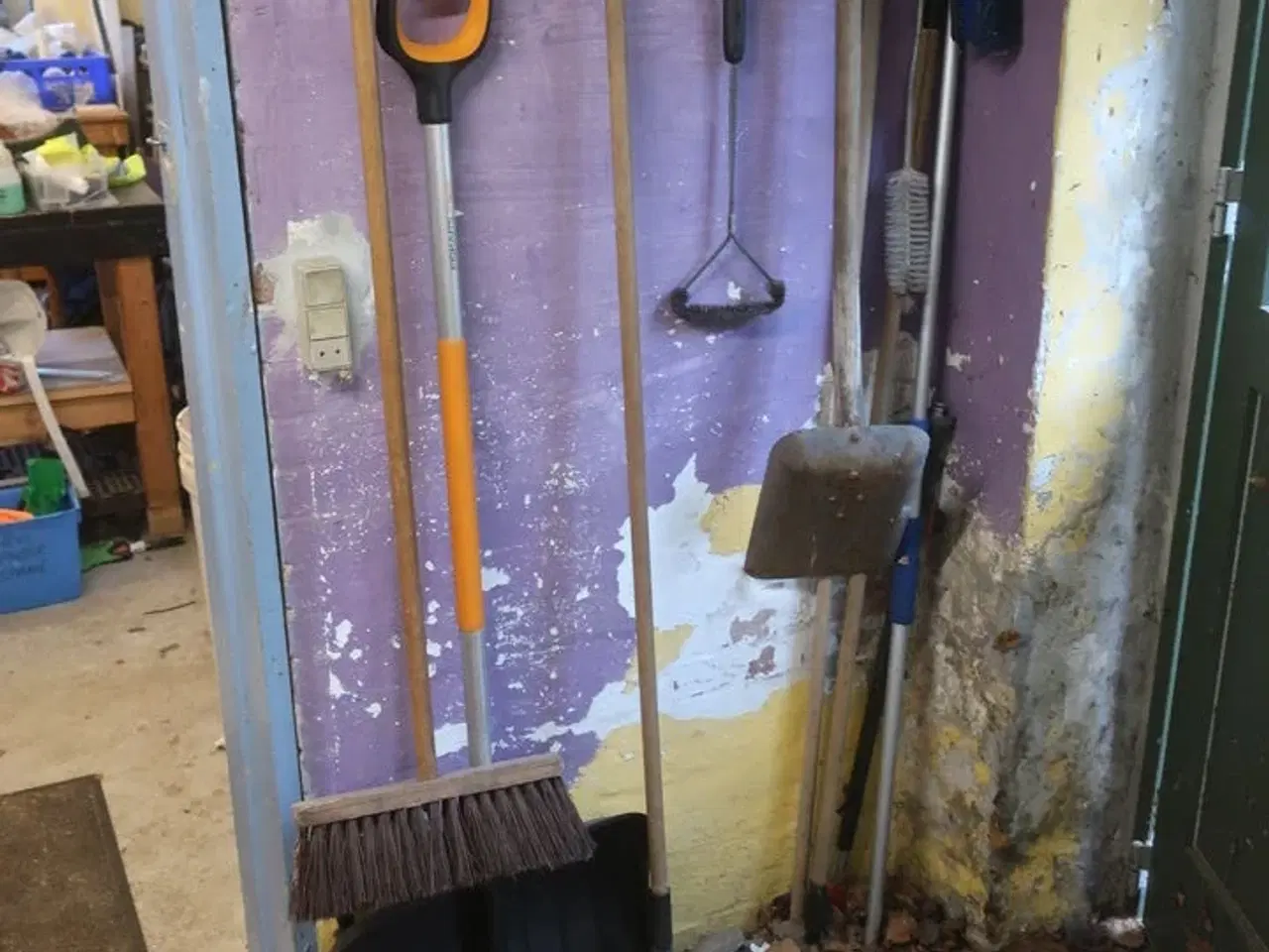 Billede 65 - Ryd hele værkstedet for løse dele