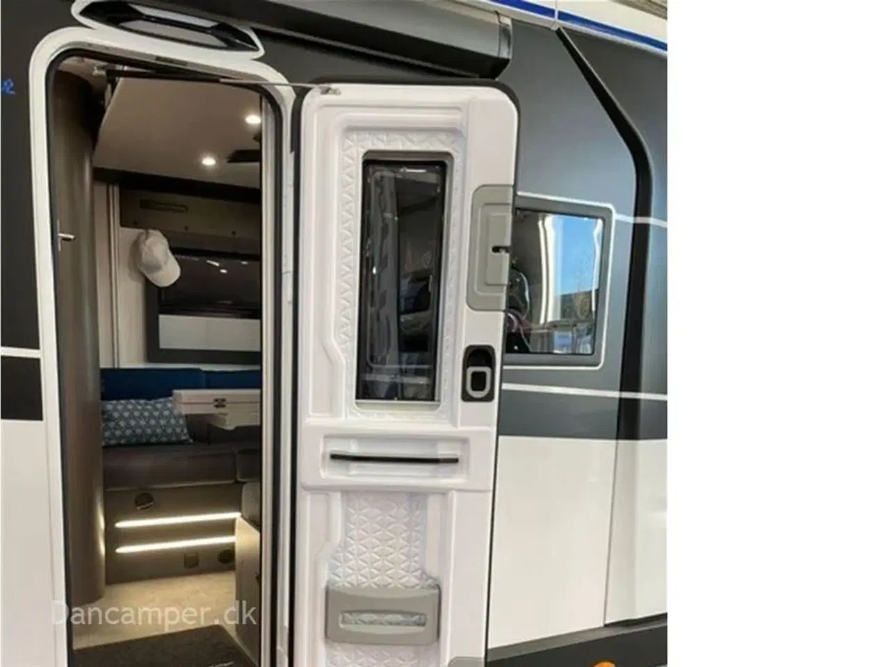 Billede 22 - 2024 - Chausson X650 Exclusive line   Camper med stor Lounge og siddegruppe, 9-trins automatgear, sænkeseng, stor garage, specialfælge, Artic, Connect- og X-tilbehørspakke ,