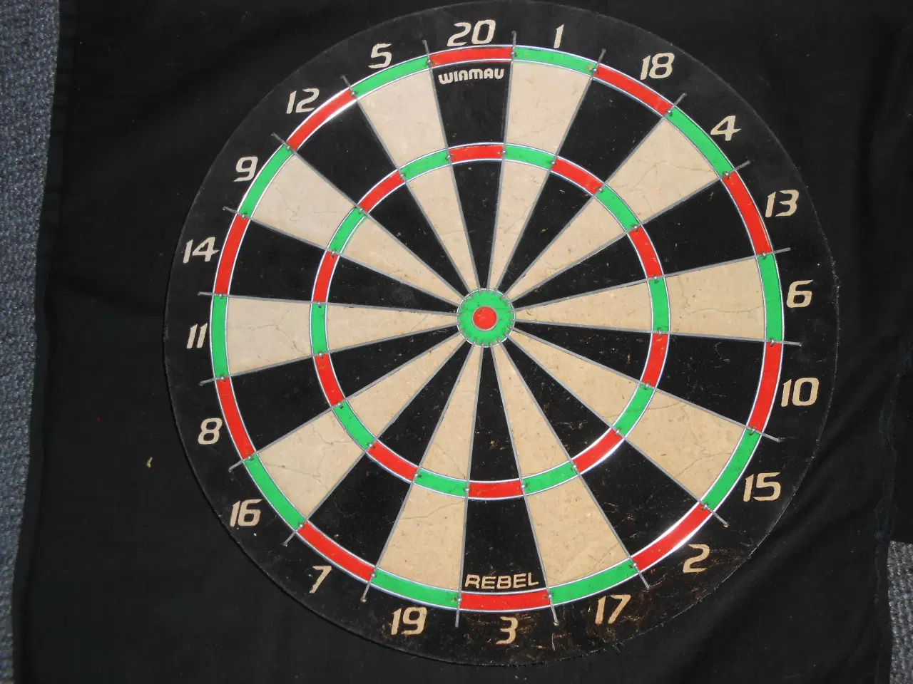 Billede 3 - Winmau Rebel dartskive 