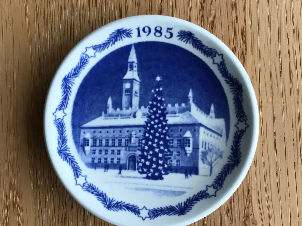 Billede 1 - Jule-Miniplatte 1985 -  "Københavns Rådhus"
