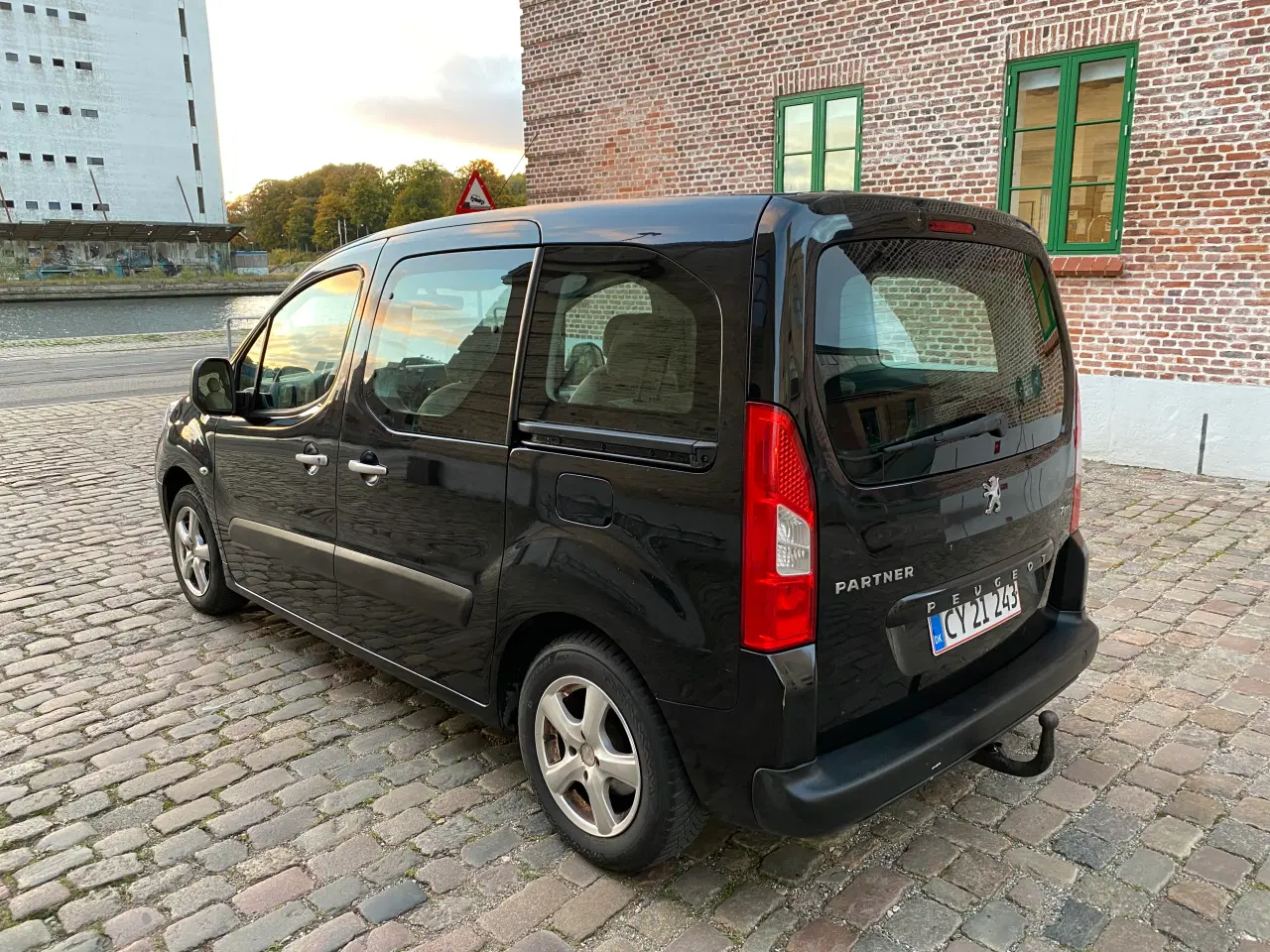 Billede 6 - Peugeot Partner Tepee 1.6 hdi – Nysynet,