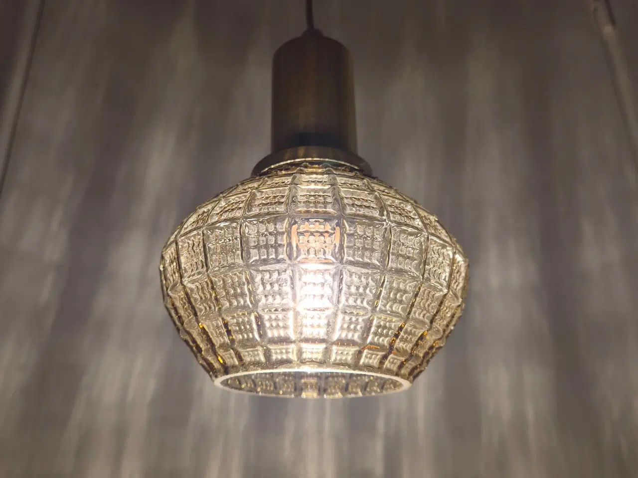 Billede 7 - Smukke retrolamper i ravfarvet glas