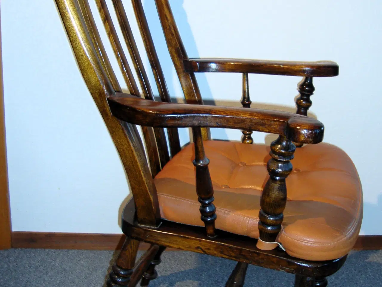 Billede 2 - Engelst Slat-Back stil