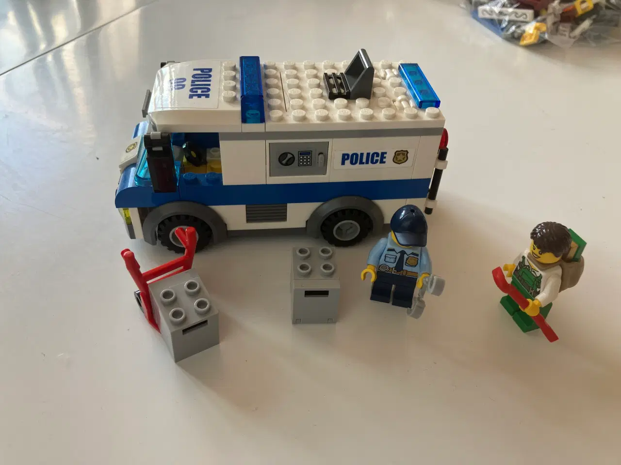 Billede 1 - Lego city pengetransport - 60142