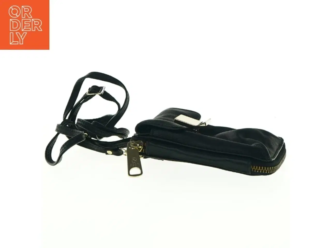 Billede 4 - Sort lædertaske med skulderrem Adax (str. 15 x 9 cm)