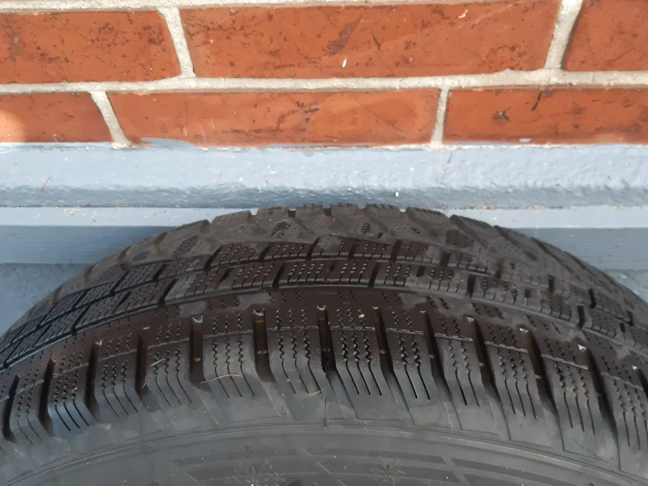 Billede 2 - Hankook vinterdæk på alu NEGA fælge  165 / 17 R 17