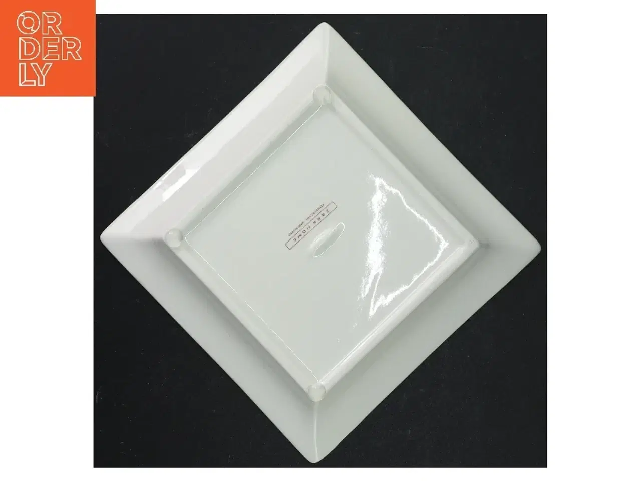 Billede 4 - Porcelænsfad eller askebærger med blomstermotiv fra Zara Home (str. 18 x 18 cm)