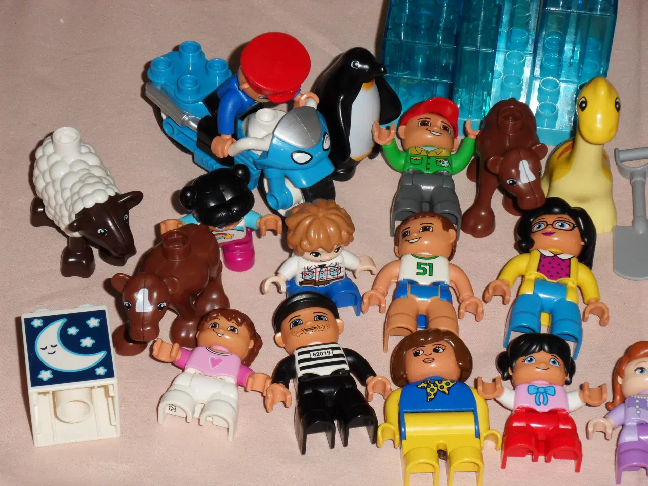 Billede 6 - Lego Duplo. 7 kg. Blandet. Tog. Togbane. Figurer