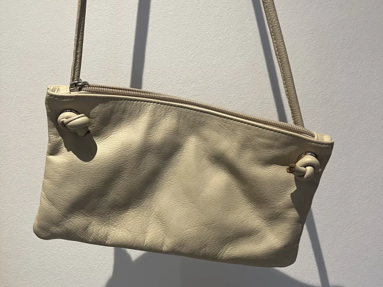 Billede 6 - Clutch med nitter.