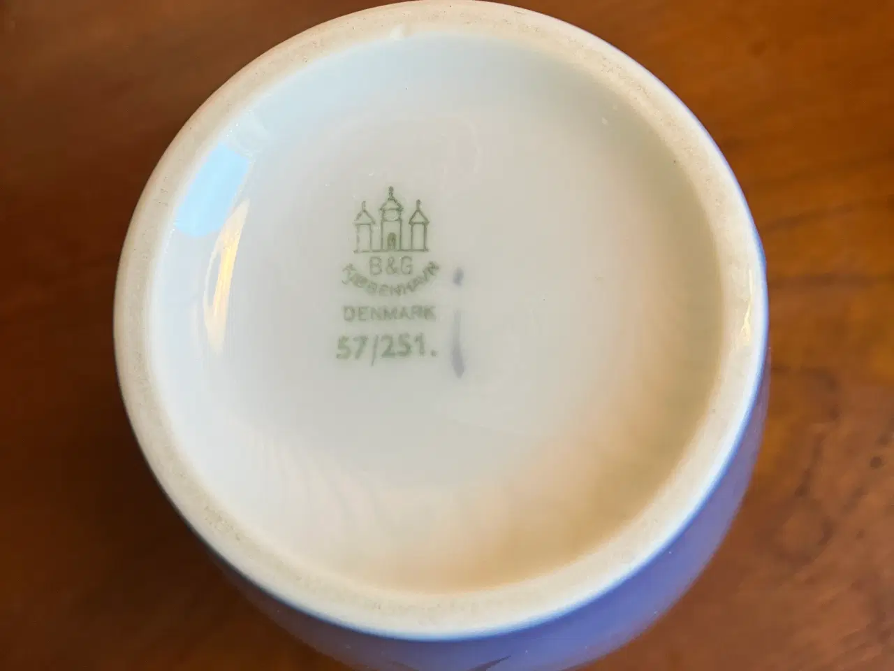 Billede 5 - Fin Bing & Grøndahl porcelænsvase med liljekonval