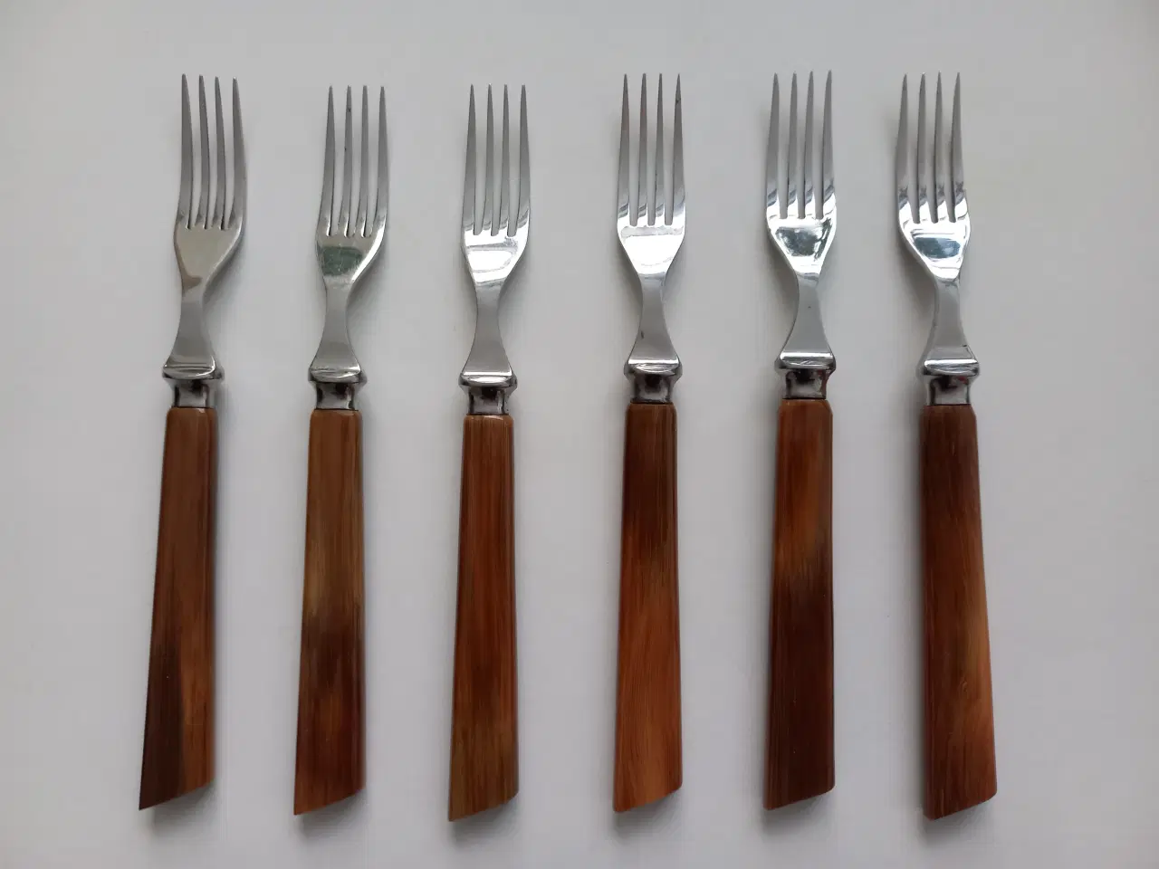 Billede 3 - Raadvad bestik, knive og gafler med brunt skaft