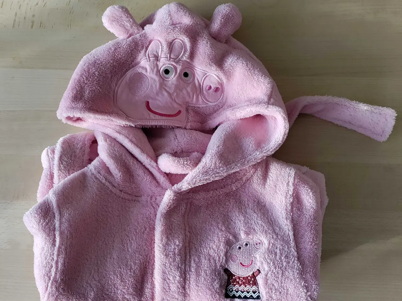 Billede 1 - Gurli Gris badekåbe str 104