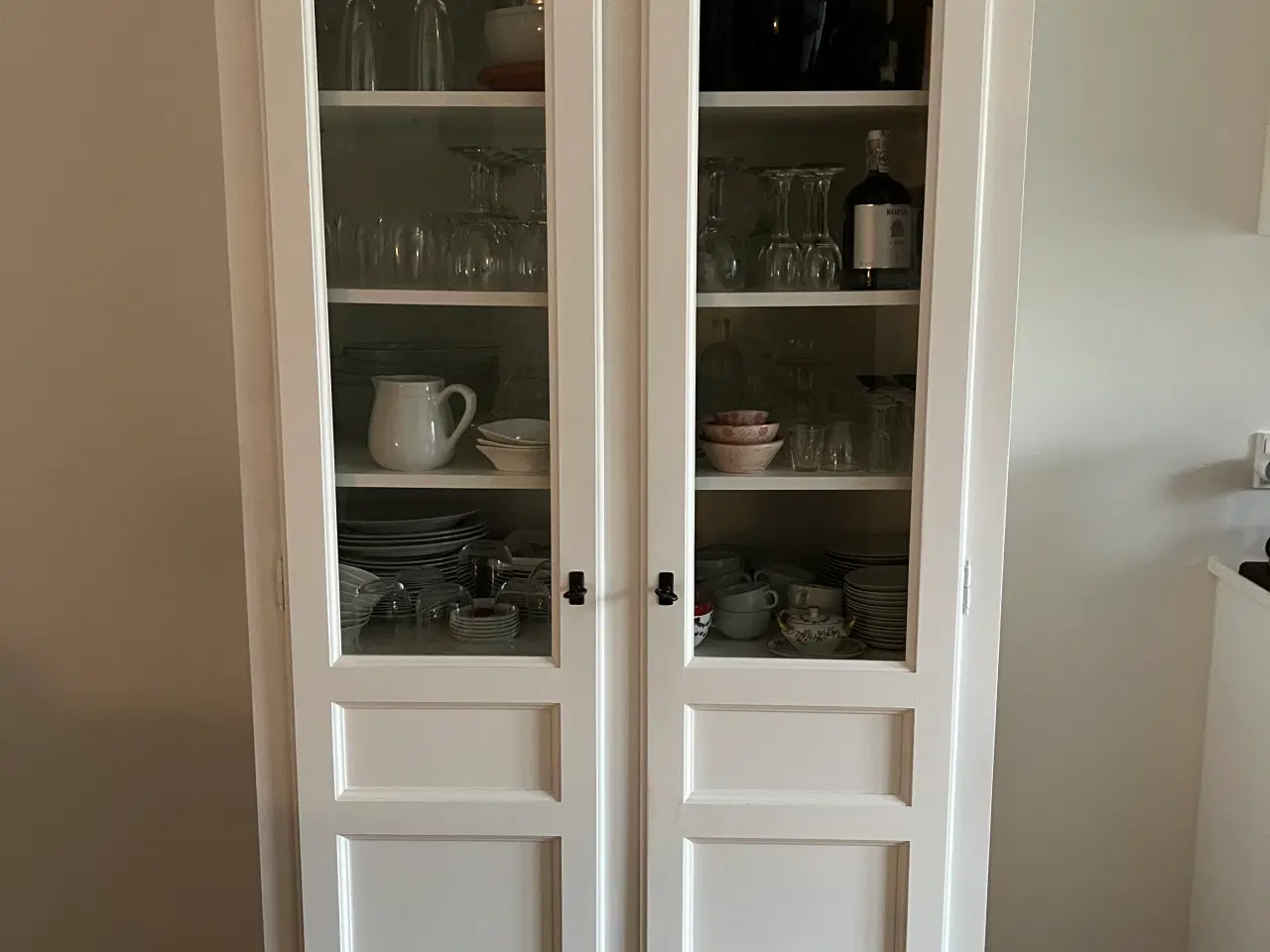 Billede 1 - Florence vitrineskab fra Zanz Furniture