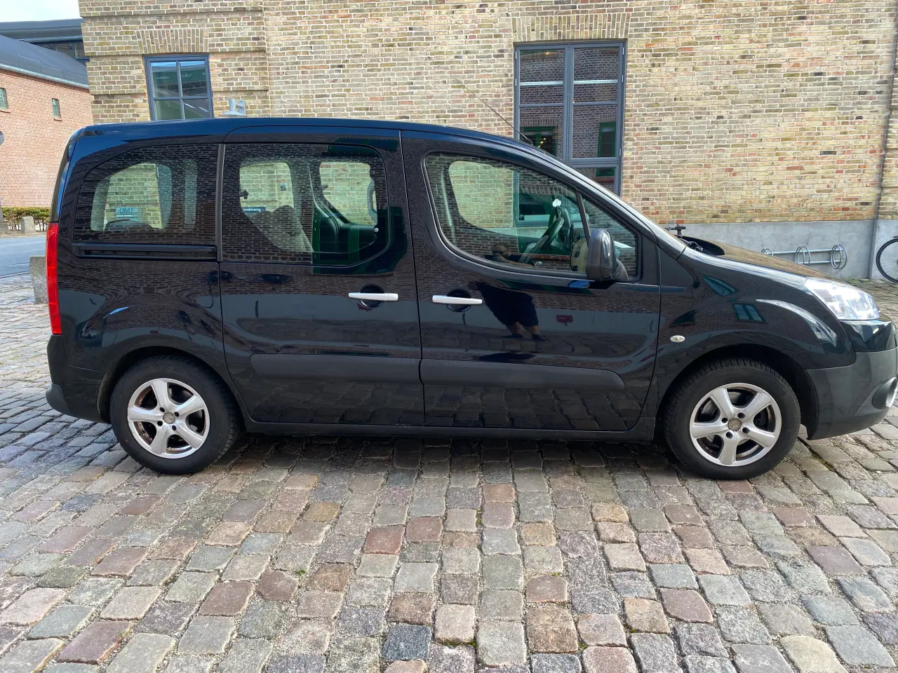 Billede 4 - Peugeot Partner Tepee 1.6 HDi – 2010 – Nysynet og 