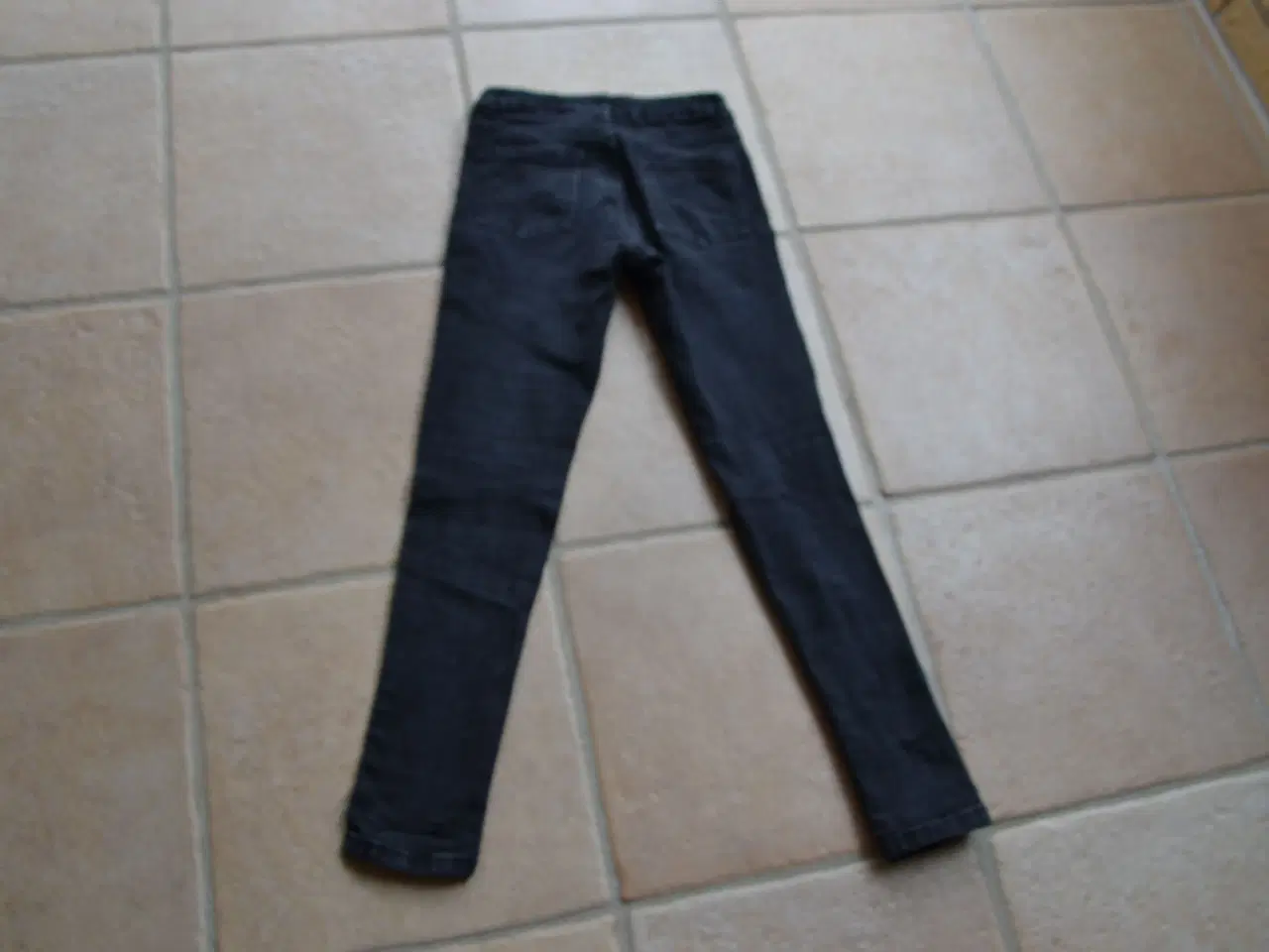 Billede 3 - Queenz jeans str.152