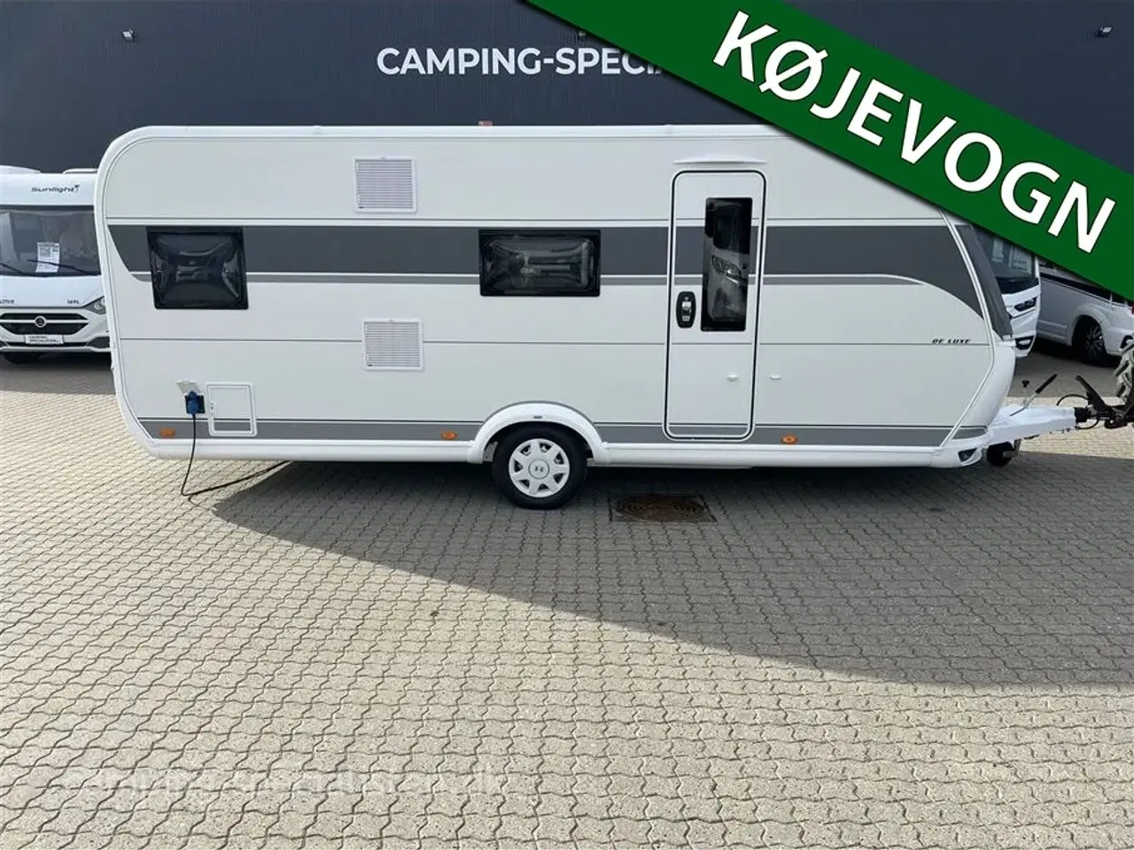 Billede 1 - 2026 - Hobby De Luxe 545 KMF   Hobby De lux 545 KMF med 3 køjer model 2026 - se den nu hos Camping-Specialisten.dk