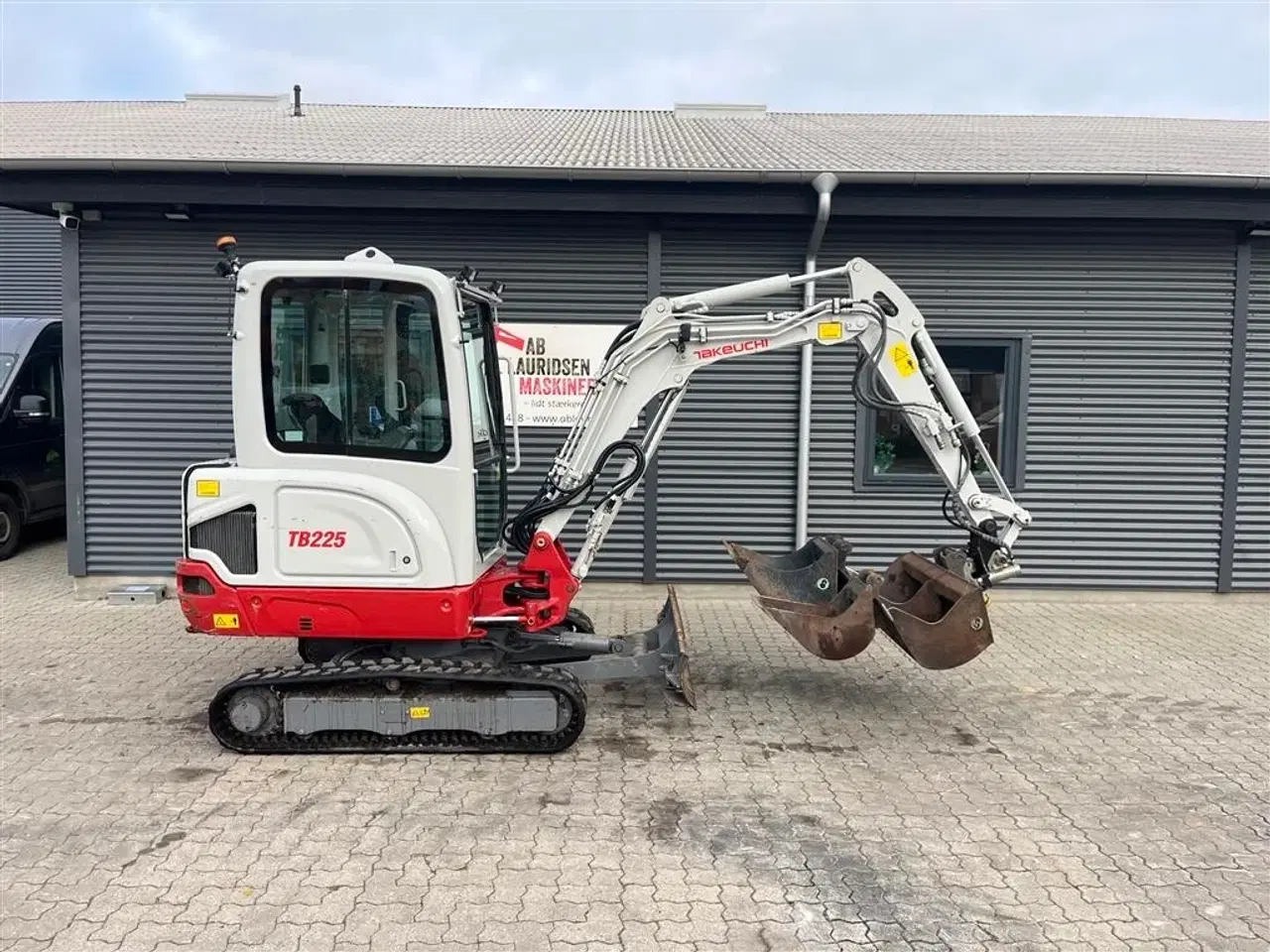 Billede 1 - Takeuchi TB 225 Tiltman med hydraulisk s40