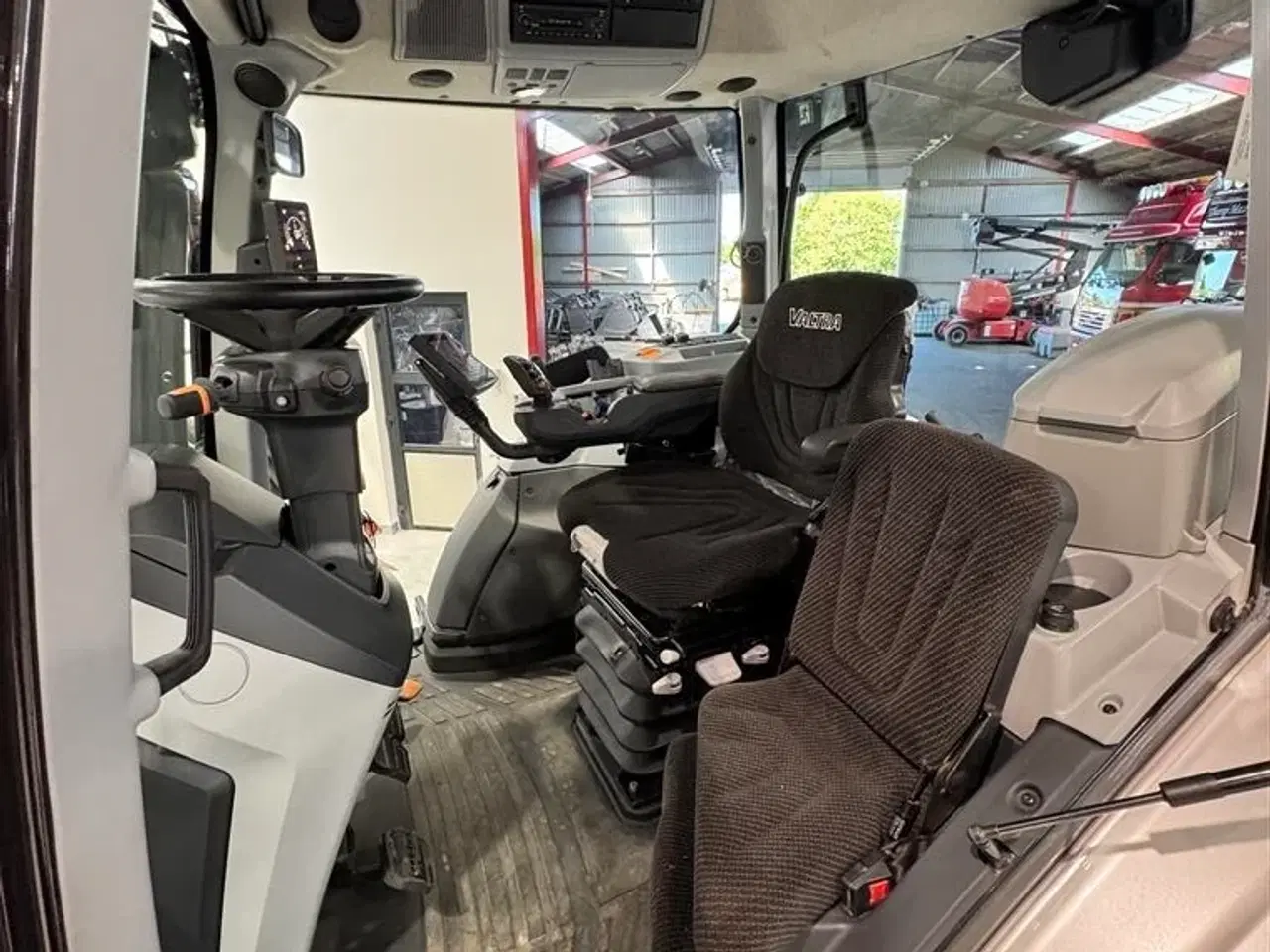 Billede 8 - Valtra T145 DIRECT KUN 1900 TIMER! MED SMARTTOUCH OG AUTOSTYRING!