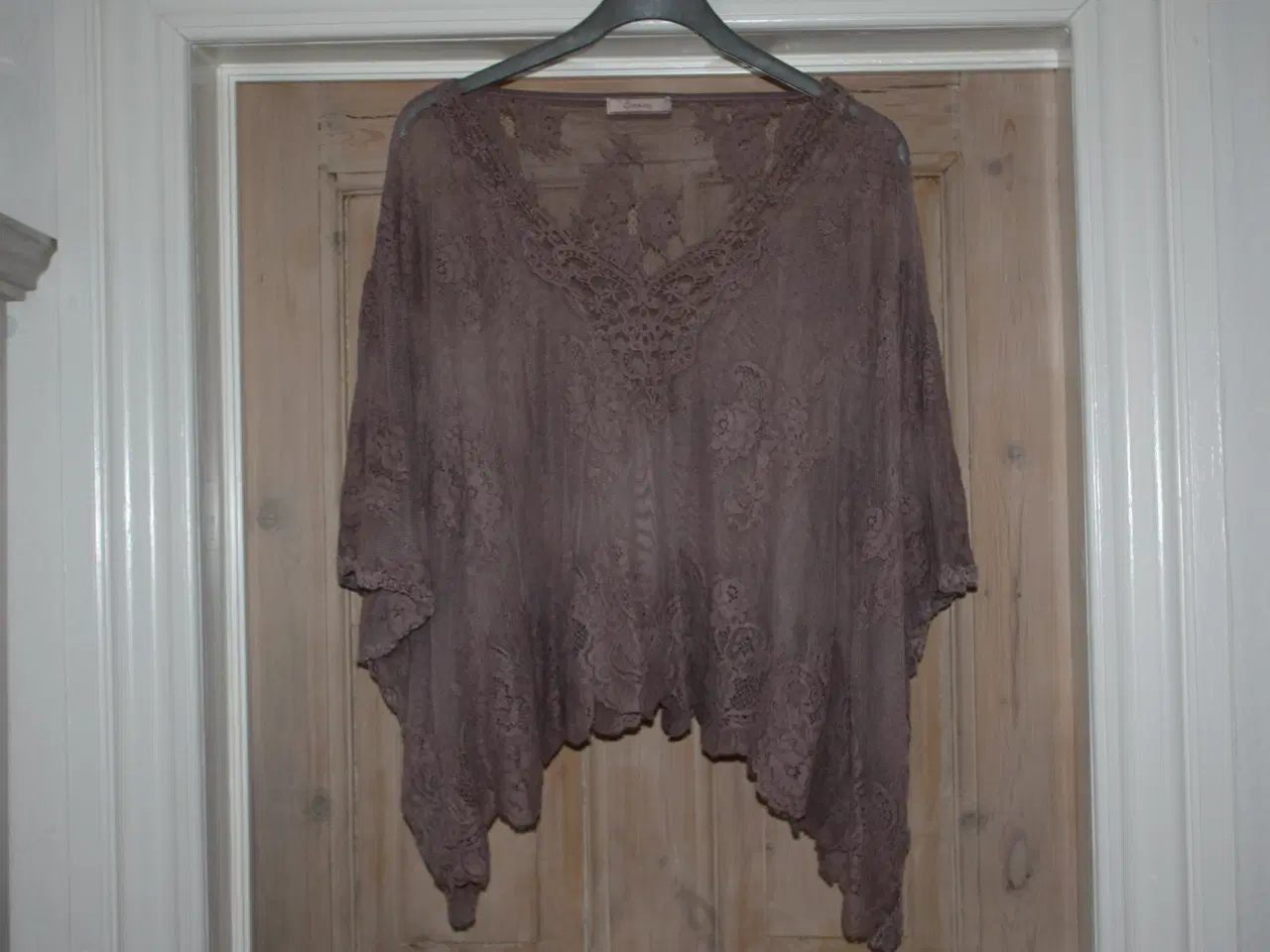 Billede 1 - Bluse Cream str. L/XL