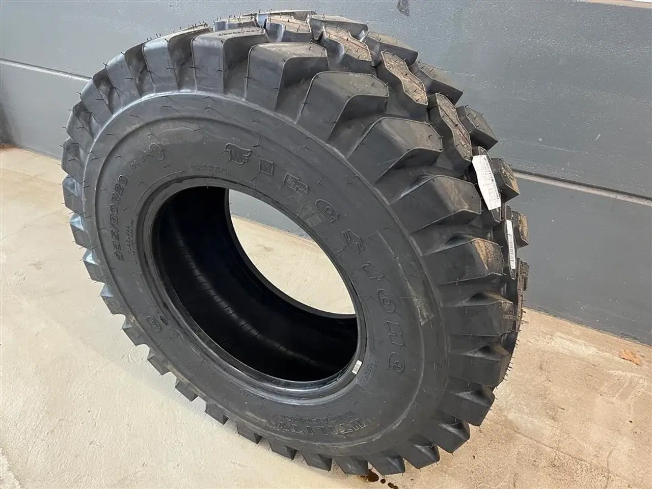 Billede 1 - Firestone 335/80R20 til Strenglægger