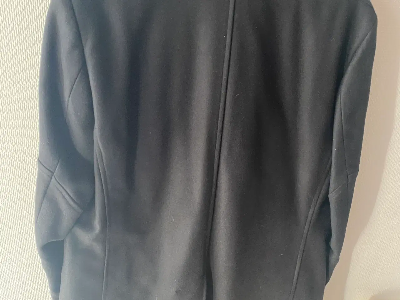 Billede 3 - Sort uldfrakke.