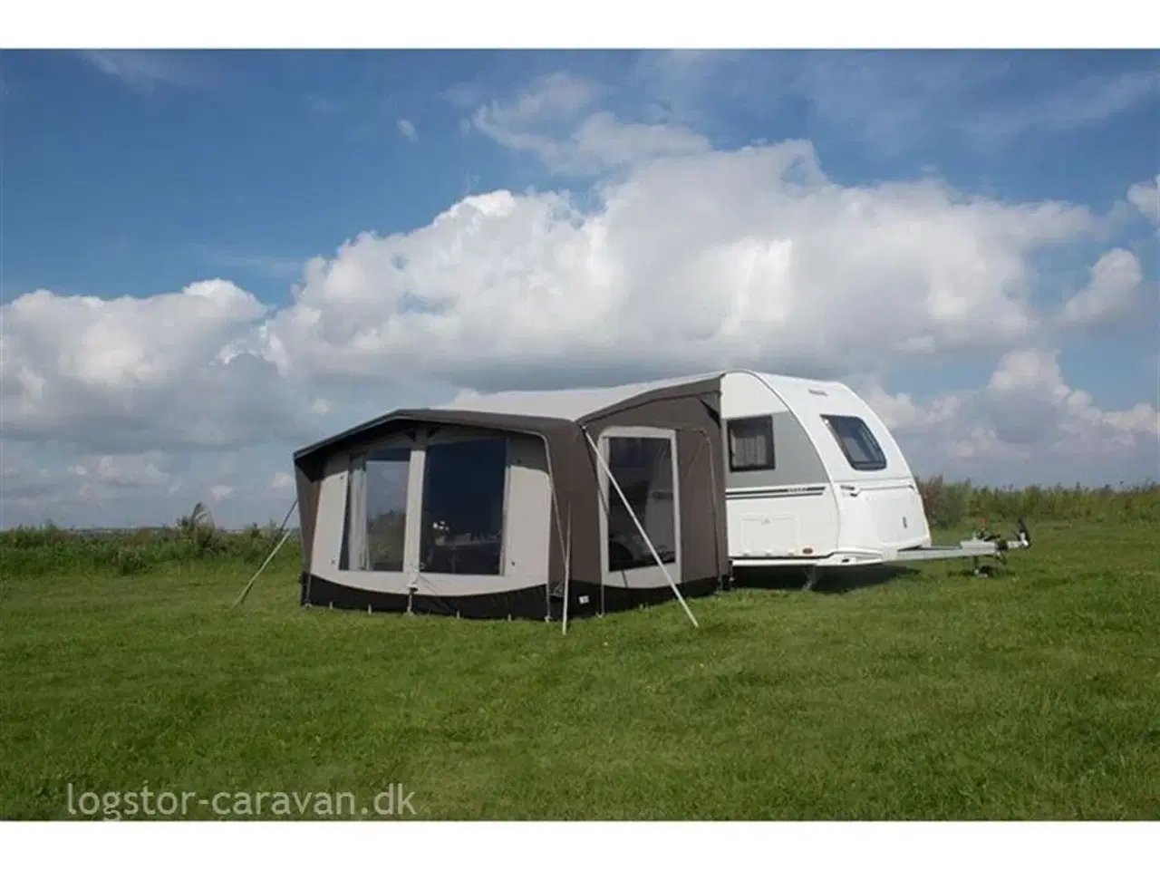 Billede 6 - Telta      Life 390            LIFE Passer til campingvogne og autocampere med en skinnehøjde på 235 - 280 cm  15569.00 kr