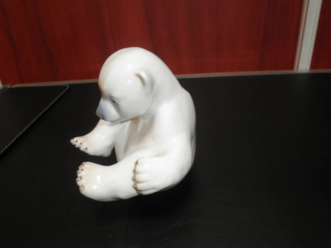 Billede 2 - Royal Copenhagen isbjørneunge nr. 536