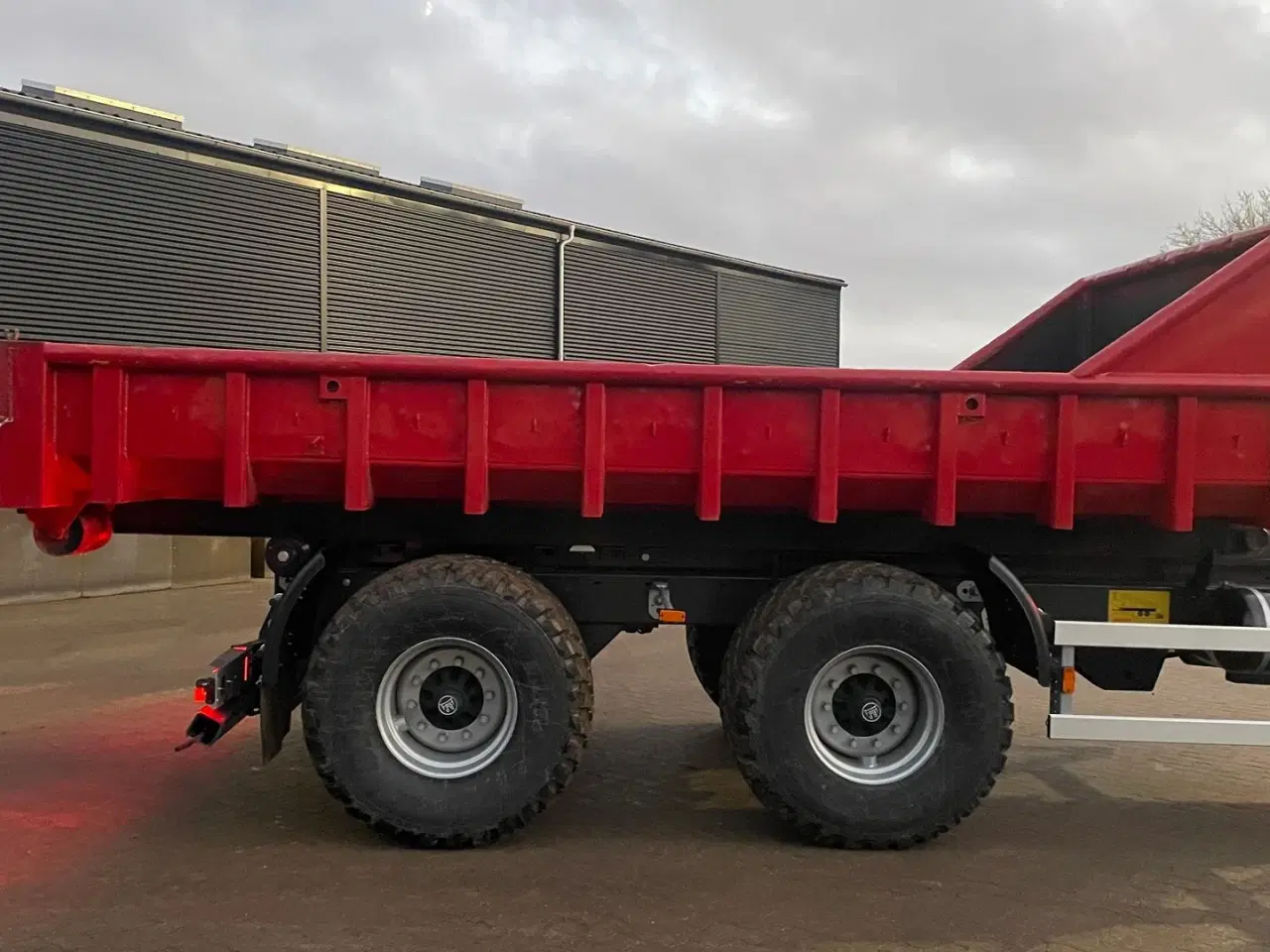 Billede 5 - - - - Entreprenør kasse m. Hydraulisk bagklap