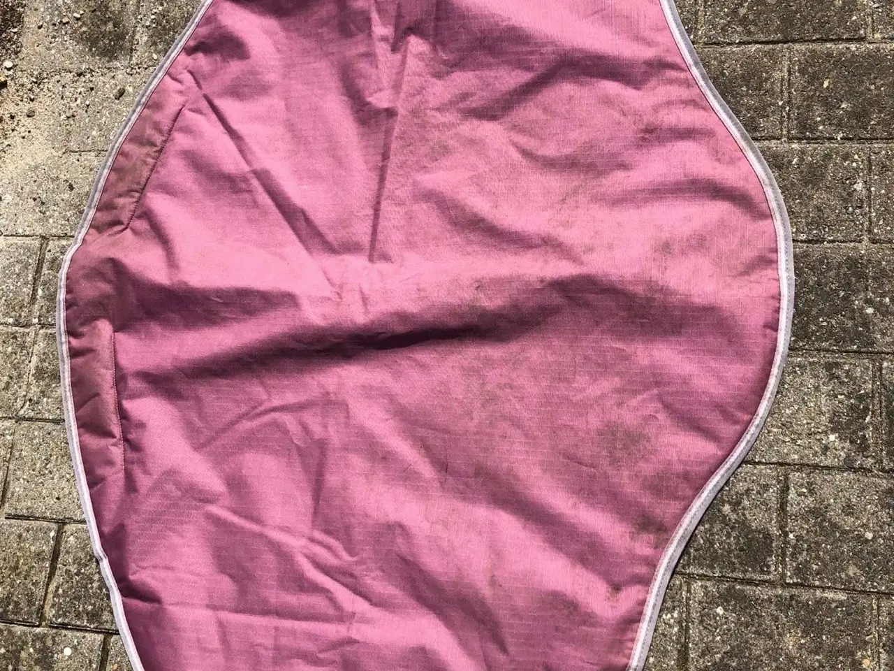 Billede 3 - BILLIGT Overgangsdækken med to halse næsten nyt