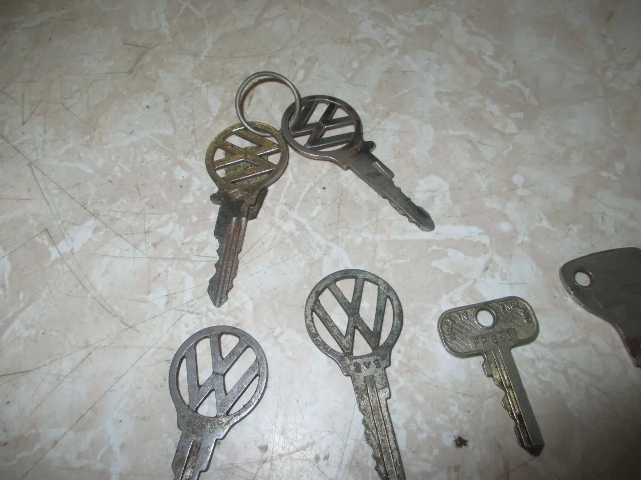 Billede 3 - Gamle nøgler div biler  