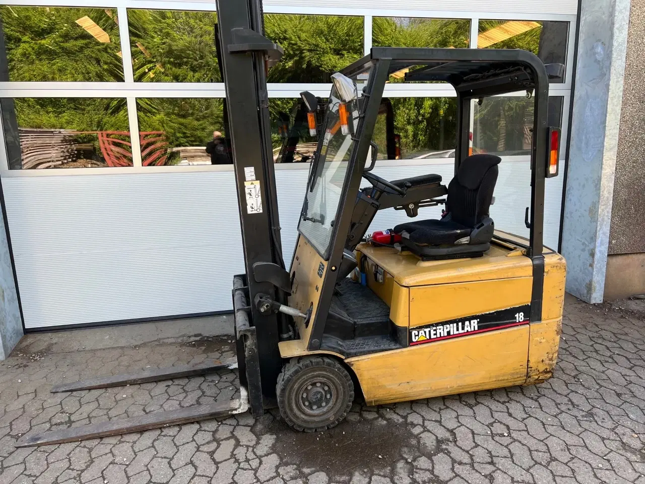 Billede 8 - Eltruck. Cat 1800 kg. Løftehøjde 448 cm.