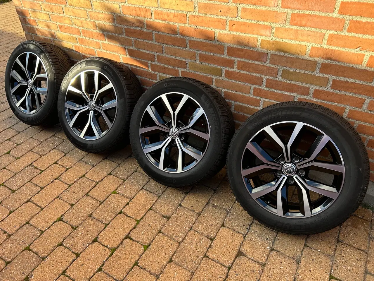 Billede 1 - Originale VW 17" alufælge med vinterdæk