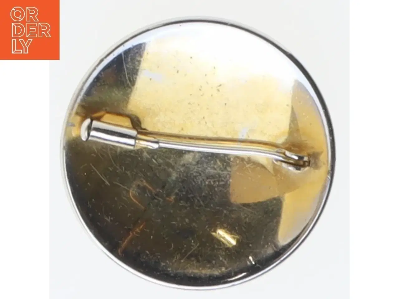 Billede 2 - Rund dekoreret broche (str. 4 cm)